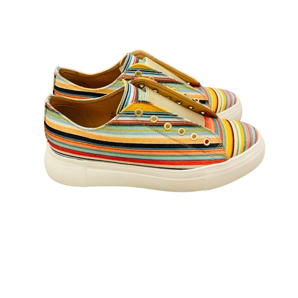 Very Volatile Metallic Slip Ons Serape Size 7 - Picture 7 of 7